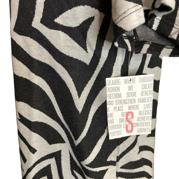 LuLaRoe Classic T Women's Small Top Black and White Zebra Pattern NWT - Picture 5 of 8